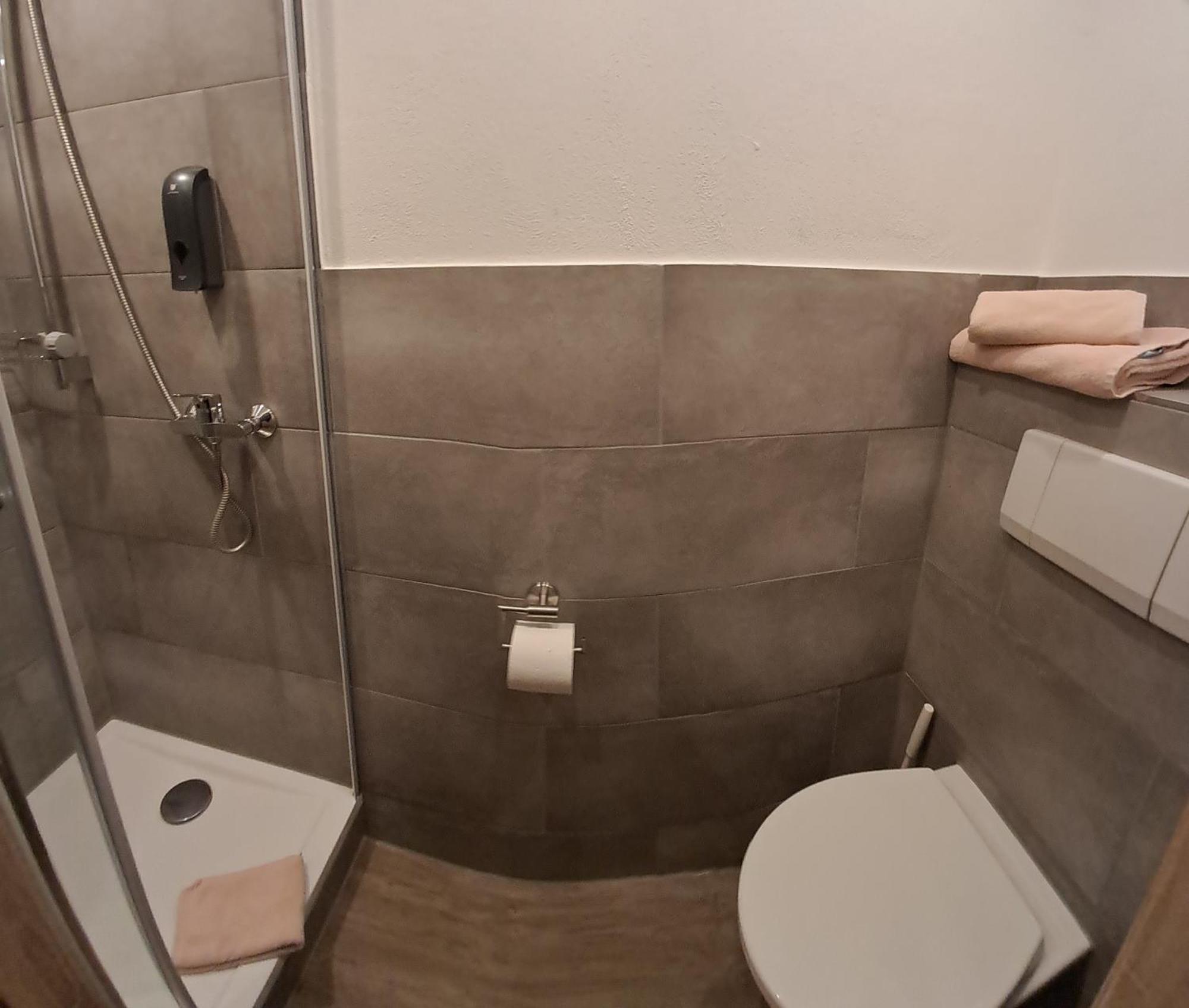 Hotel Garni Edelweiss Siegsdorf Zewnętrze zdjęcie