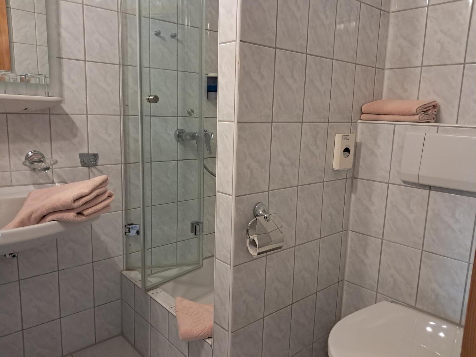 Hotel Garni Edelweiss Siegsdorf Zewnętrze zdjęcie
